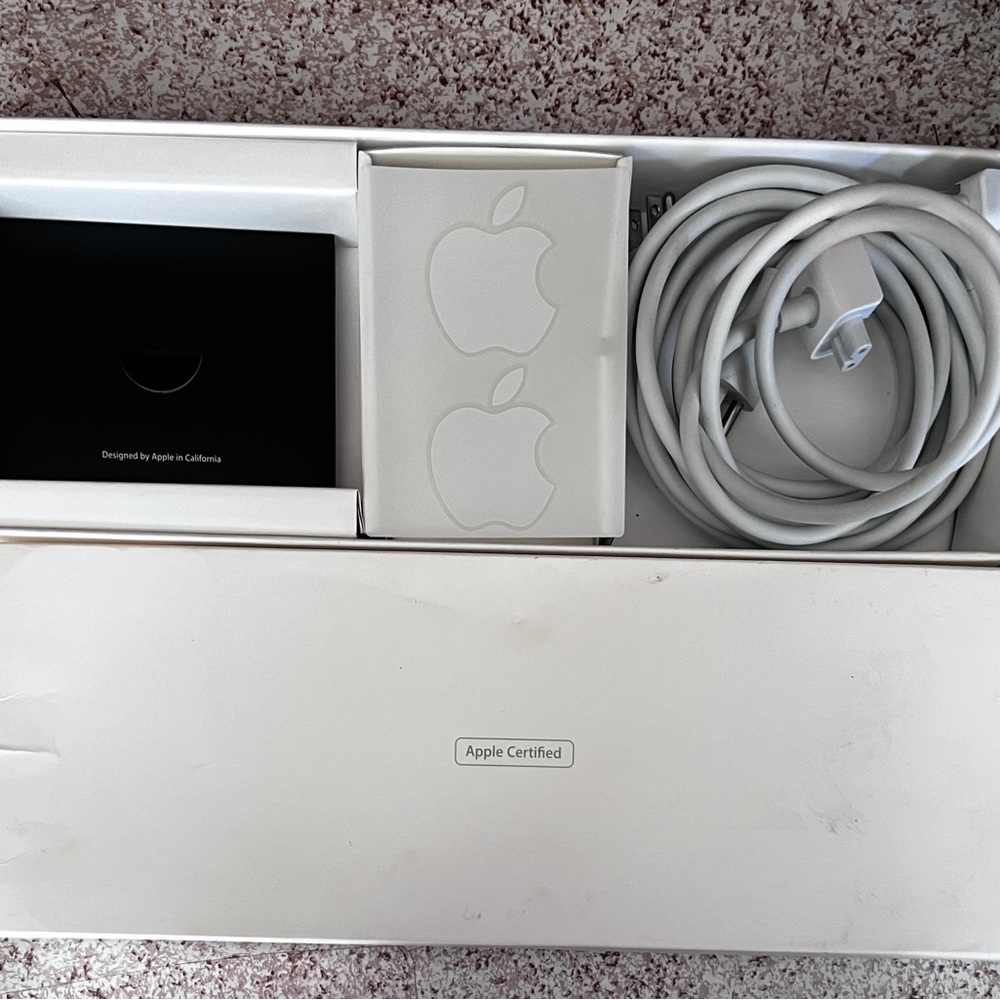 2 original Apple MC556LL/B
85W MagSafe Portable Power...